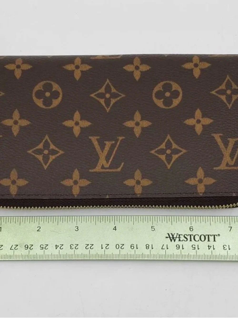 Louis Vuitton Monogram Canvas Zippy Wallet NEW